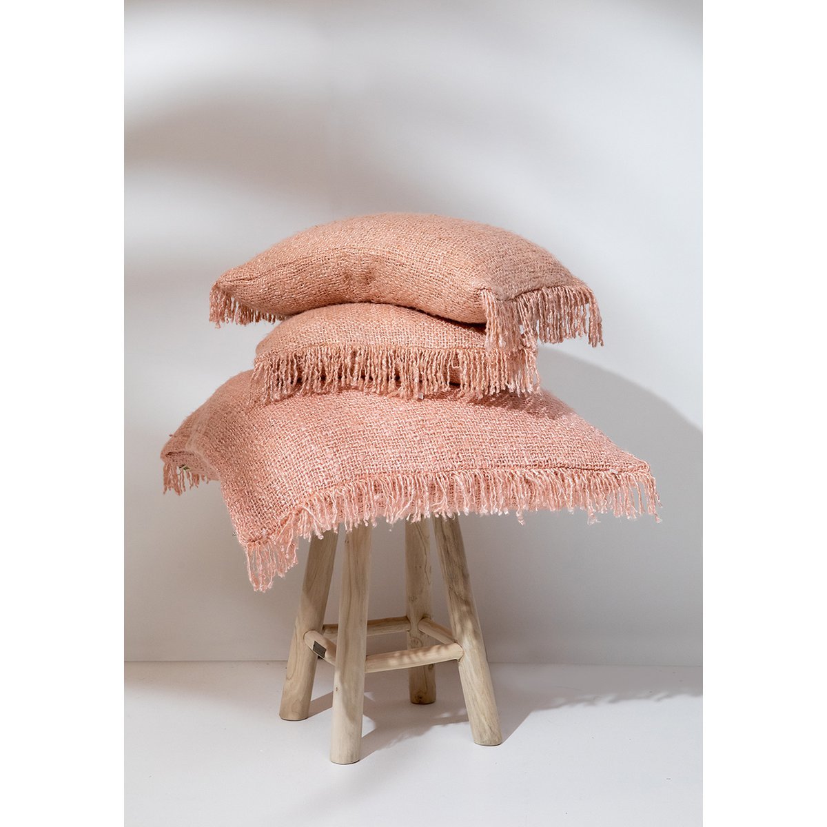 The Oh My Gee Cushion Cover - 40 cm x 40 cm - Salmon Pink